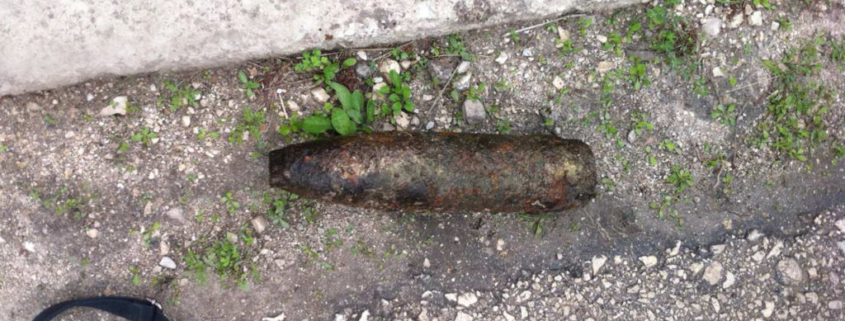 Pripadnici tima za uništavanje eksplozivnih sredstava FUCZ “Mostar A” na području općine Konjic iz rijeke Neretve uklonili haubički projektil TF-122 mm